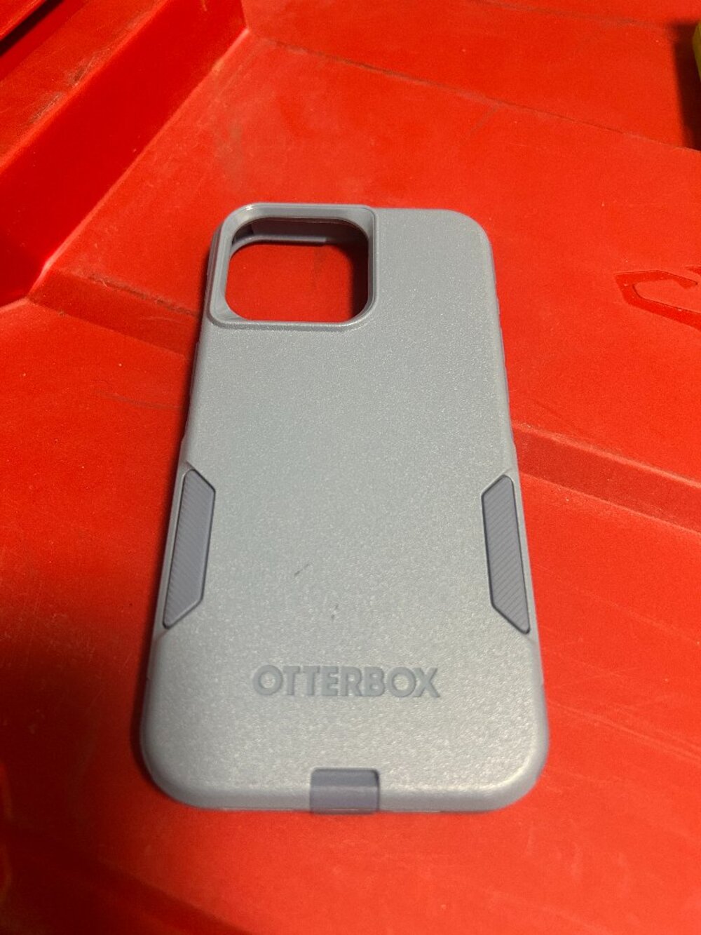 OtterBox iPhone 15 Pro Max - Commuter Series Case - Slim & Tough